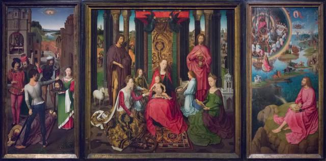 Hans MEMLING, “Triptyque de Jean-Baptiste et de Jean l'Évangéliste”, le triptyque ouvert, Musée Memling, Hôpital Saint-Jean, Bruges Hans MEMLING, “Triptyque de Jean-Baptiste et de Jean l'Évangéliste”, le triptyque ouvert, Musée Memling, Hôpital Saint-Jean, Bruges